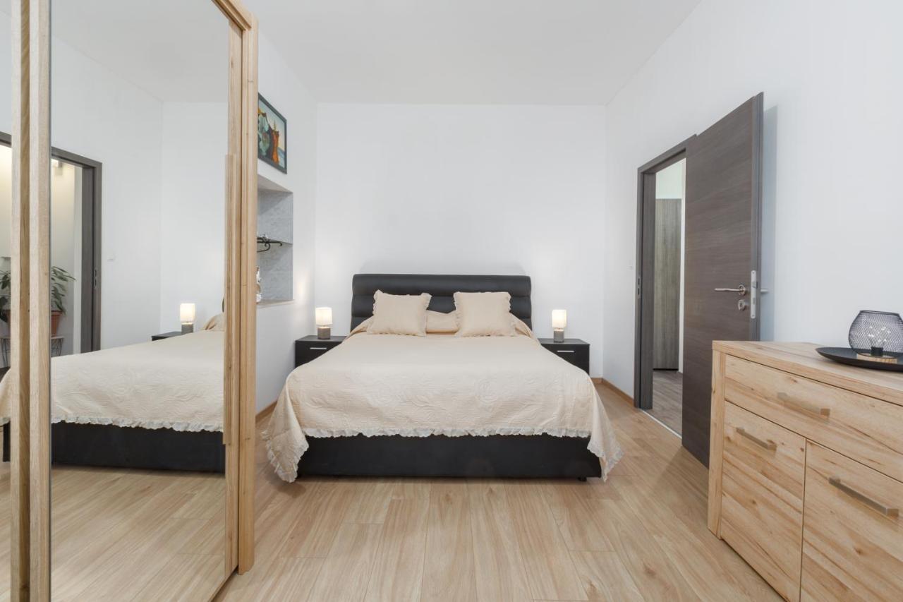 Apartment Caterina روفينج المظهر الخارجي الصورة